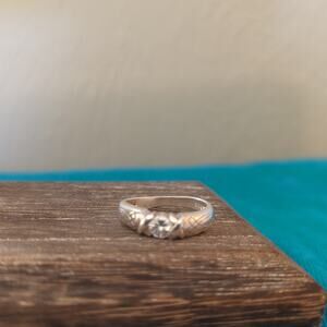 Marked 925 Sterling CZ Etched Ring Size 5 3/4--6